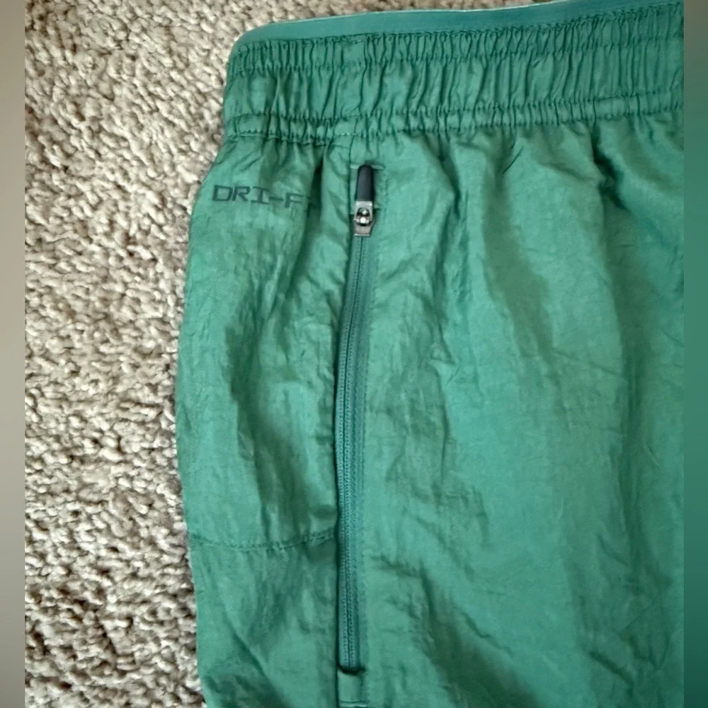 Nike Men's Teal Athletic Shorts